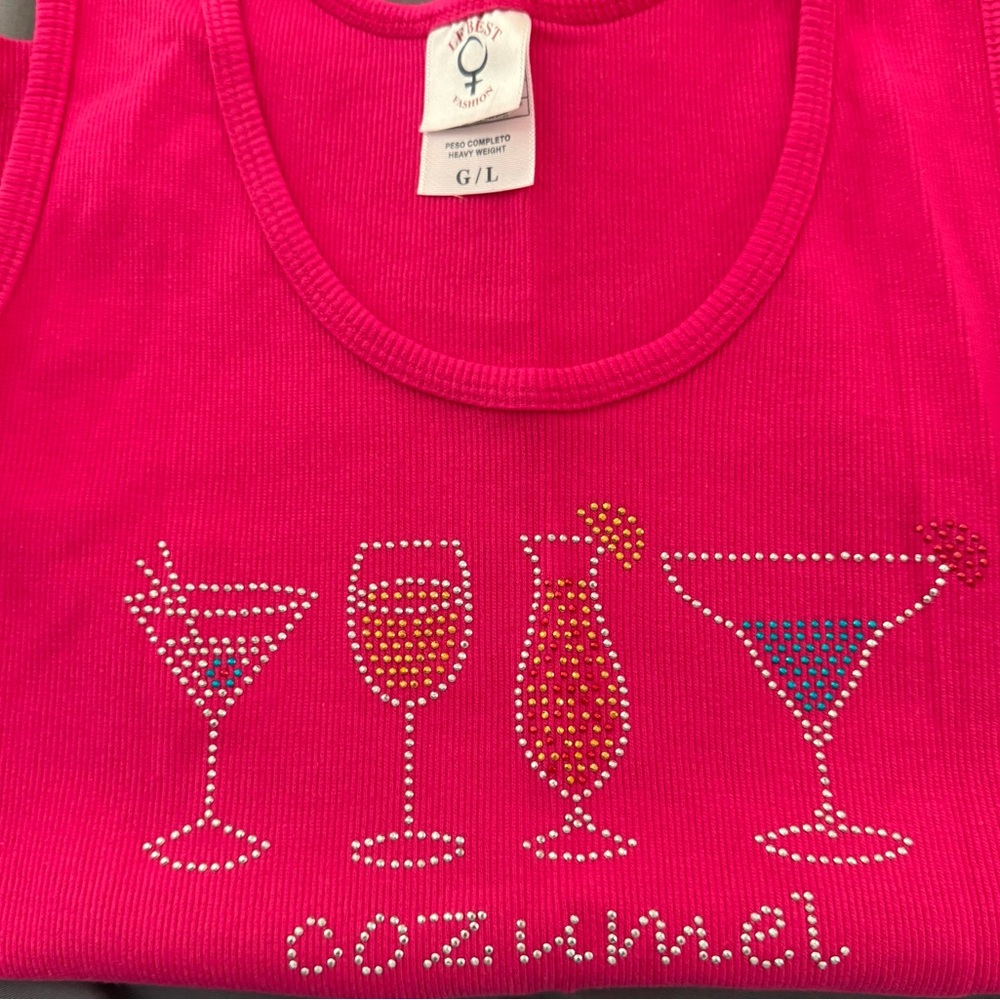 💰SALE Pink Cozumel Tank Top with Cocktail Design NWOT